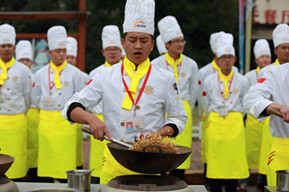 展学习成果 赛精神风貌  上海新东方您没见过的翻锅大赛