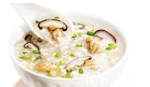 上海新东方烹饪学校——香菇鸡肉粥的做法