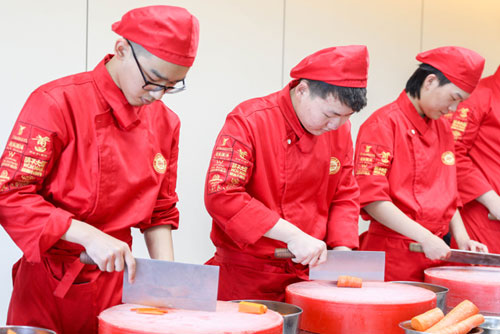 上海学厨师培训学费要多少钱