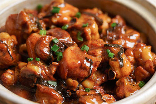 葱油焖鸡的做法——新东方烹饪教育