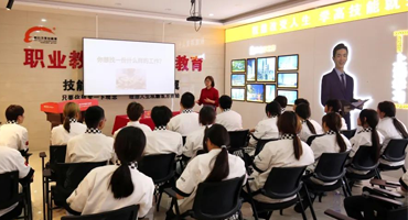 多地网约车按暂停键，就业难上加难！学烹饪，就业才是硬道理！