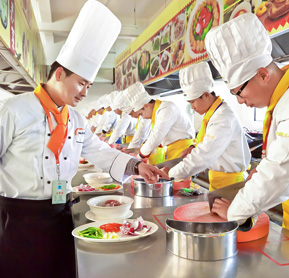 上海新东方：学精湛厨艺 成就辉煌人生