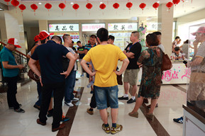 高考落榜生寻出路  上海新东方厨师培训学校受热捧