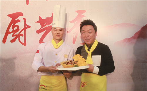 “金牌大厨”黄渤正式上线 秀厨艺烹制幸福味道