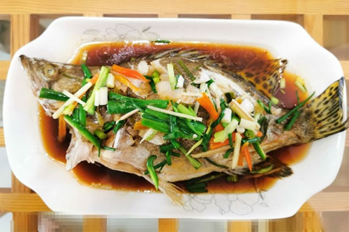 清蒸桂花鱼的做法——新东方烹饪学校