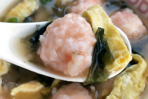 虾滑紫菜疙瘩汤的做法——新东方烹饪学校