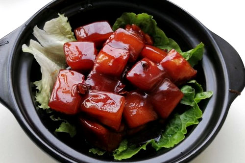 上海本帮红烧肉的做法——新东方烹饪学校