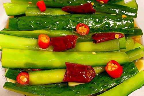 酸辣黄瓜条——新东方烹饪教育